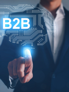 businessman-pointing-b2b-digital-screen-commerce-technology-1536x1068